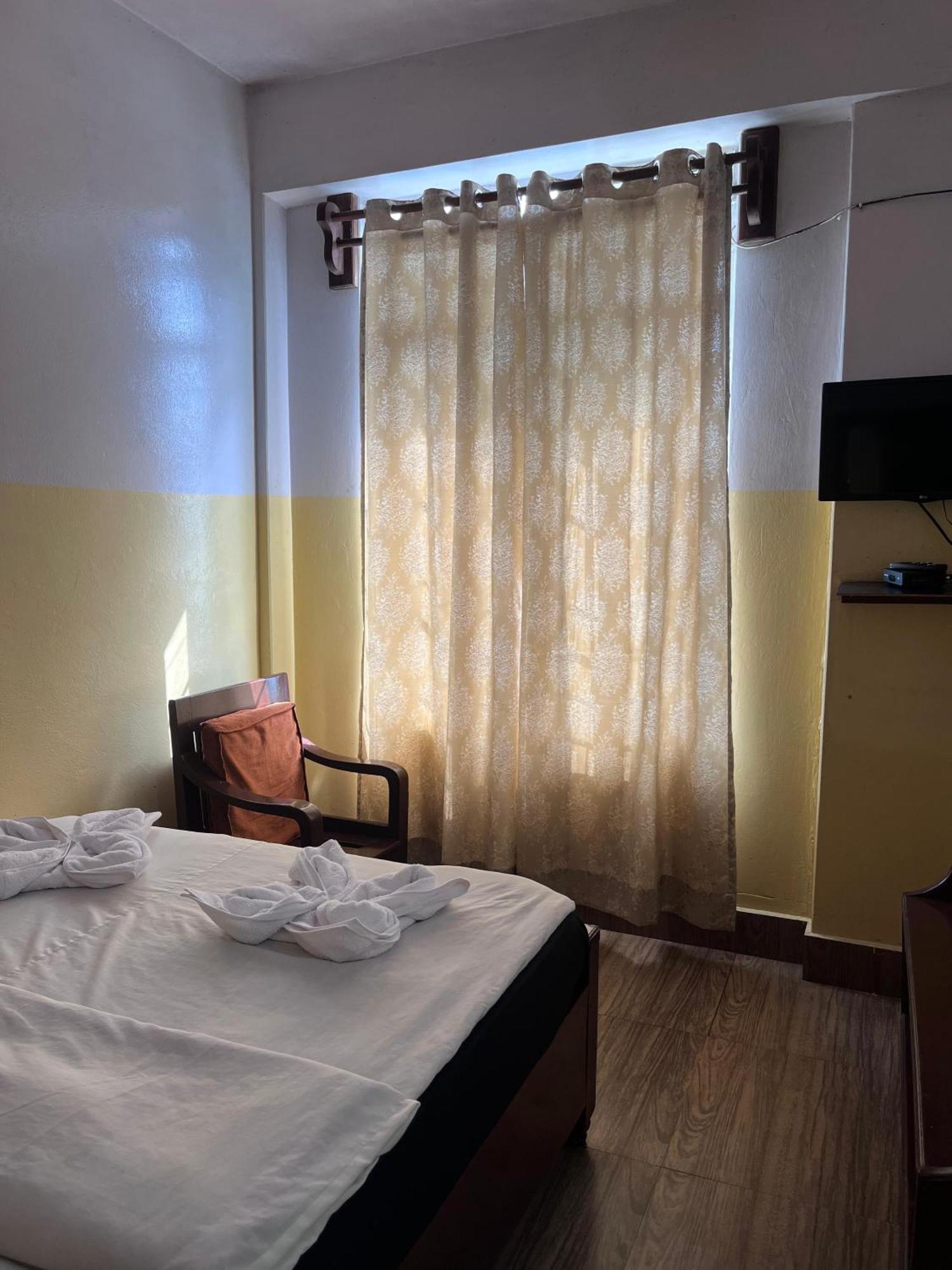 Jn Hotel Kohima Екстер'єр фото